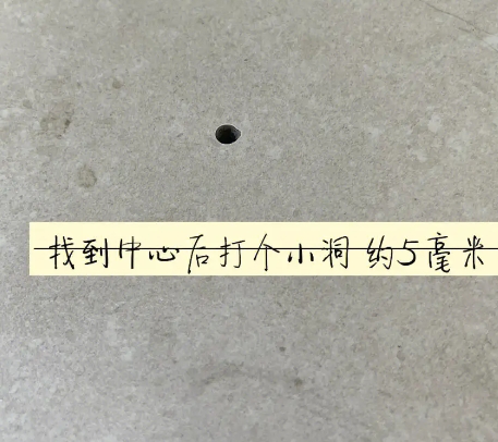 行唐瓷砖空鼓维修公司专业解答在瓷砖铺贴过程中，如果砂料搅拌不均匀，将会带来以下问题